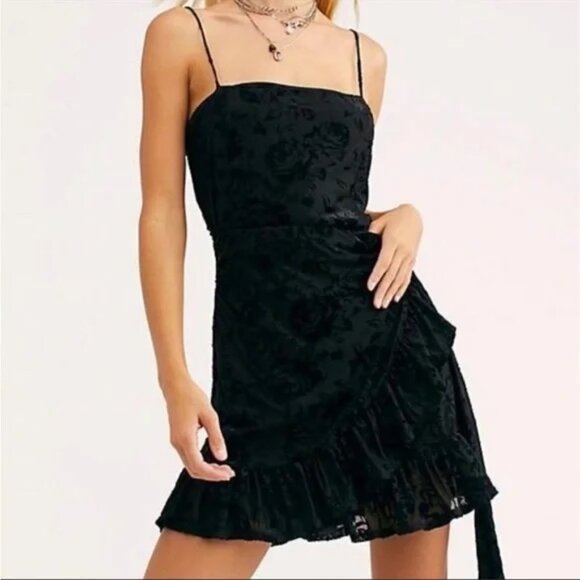 Free People Dresses & Skirts - Black Velvet XS Free People Mini Dress